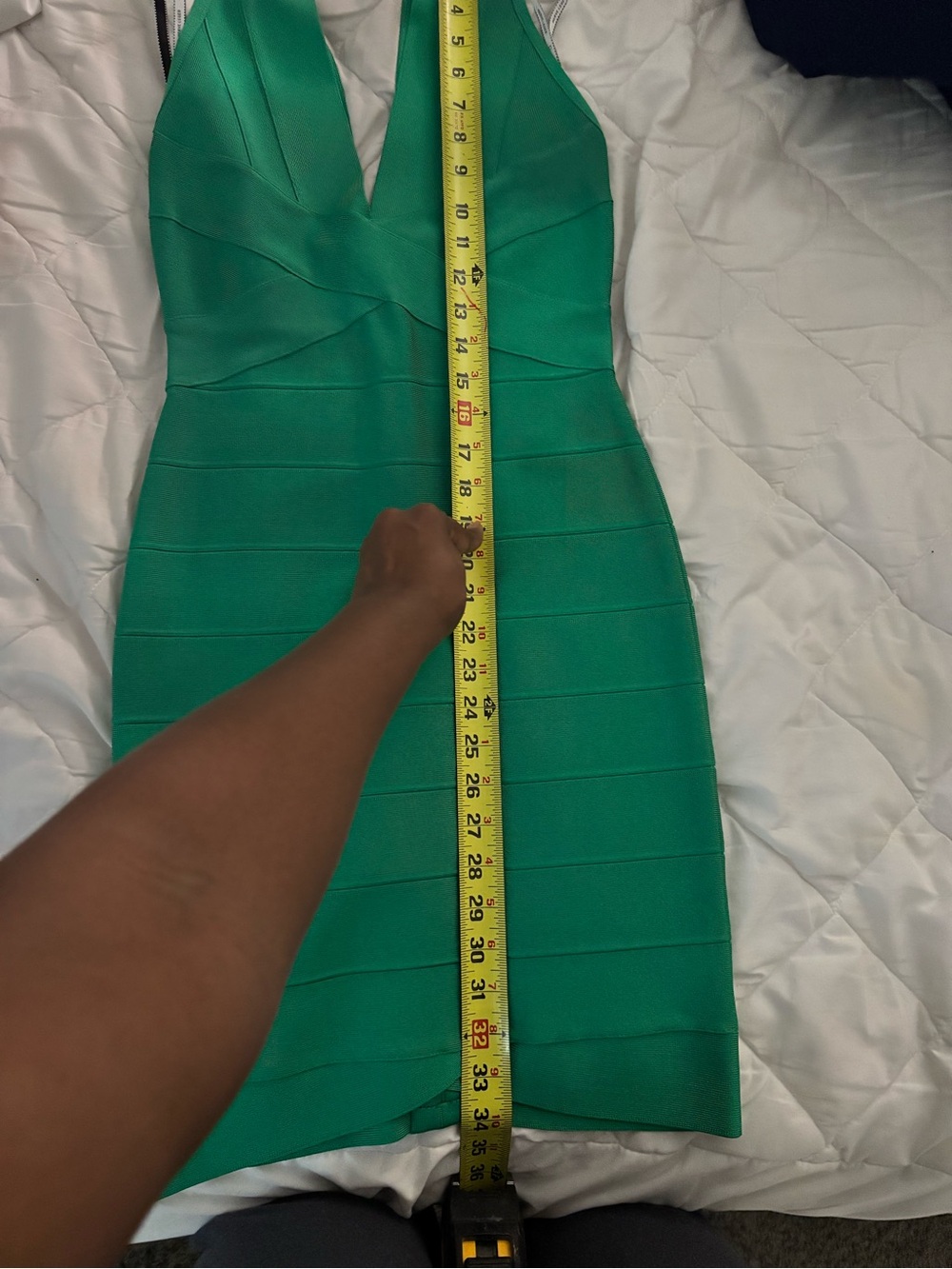 Sleeveless V-Neck Green Bodycon Dress - Picture 6 of 7